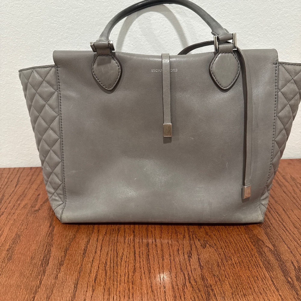 Micheal Kors genuine leather tote bag